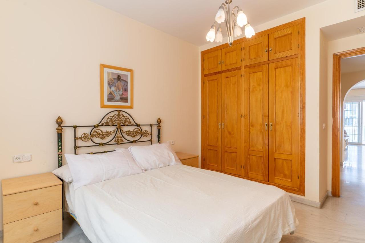 Estepona Beachside Apartment Bagian luar foto